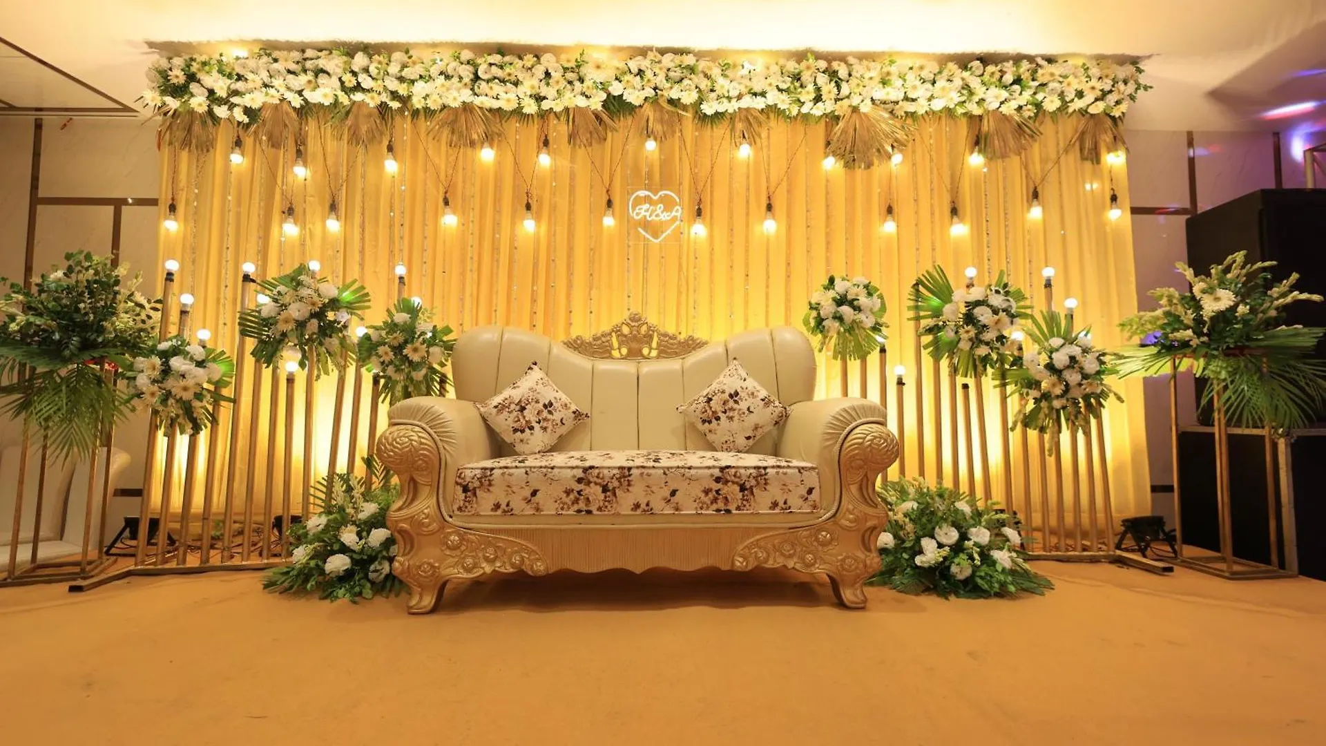 Hotel Masaga By Qcent Gurgaon Hindistan