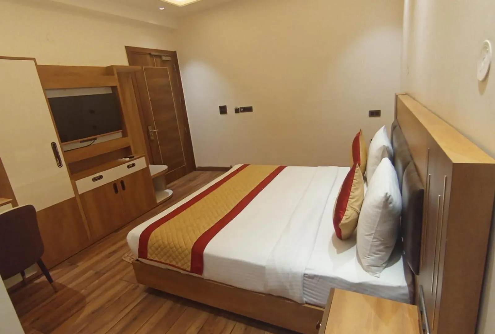 Hotel Masaga By Qcent Gurgaon 3*,